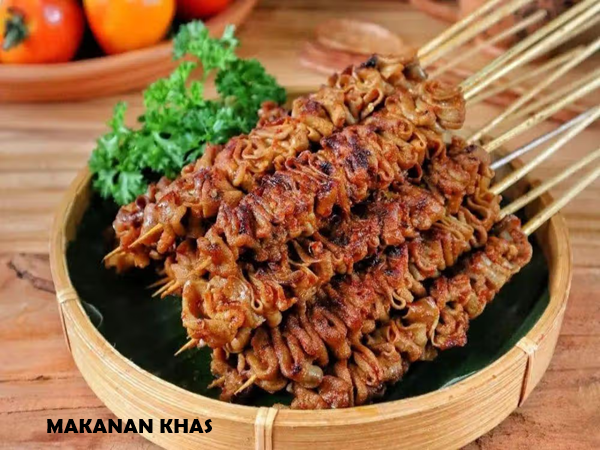 Sate Usus Jogja: Camilan Khas Angkringan yang Melegenda
